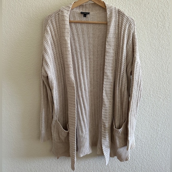 Express Cream Tan Knit Woven Braided Women’s Sweater Cardigan Loose Size Small - Picture 2 of 8